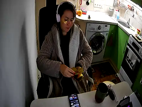 Snapshot of Adda1205 chatting on 09.29.25 Adda1205 online show from 09.29.25