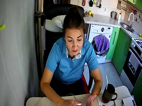 Snapshot of Adda1205 chatting on 10.13.25 Adda1205 online show from 10.13.25