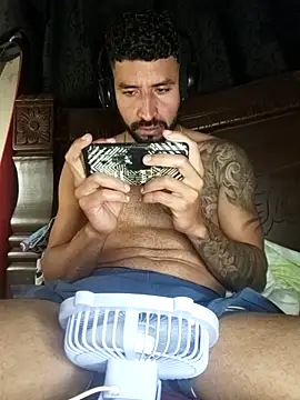 Alexsexygamer online show from 12.04.25