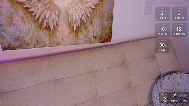 Snapshot of Sofia_Stanley chatting on 03.18.26 Sofia Stanley online show from 03.18.26