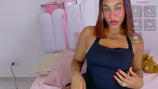 Snapshot of Sofia_Stanley chatting on 03.25.26 Sofia Stanley online show from 03.25.26