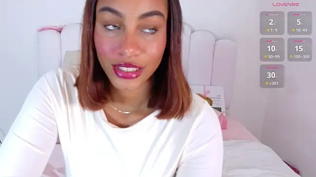 Snapshot of Sofia_Stanley chatting on 03.26.26 Sofia Stanley online show from 03.26.26