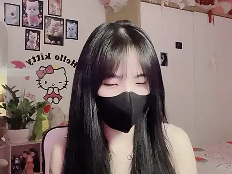 Snapshot of keelinnn19 chatting on 10.19.25 keelinnn19 online show from 10.19.25