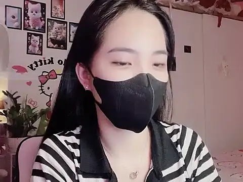 Snapshot of keelinnn19 chatting on 10.20.25 keelinnn19 online show from 10.20.25