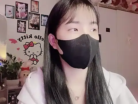 Snapshot of keelinnn19 chatting on 11.04.25 keelinnn19 online show from 11.04.25