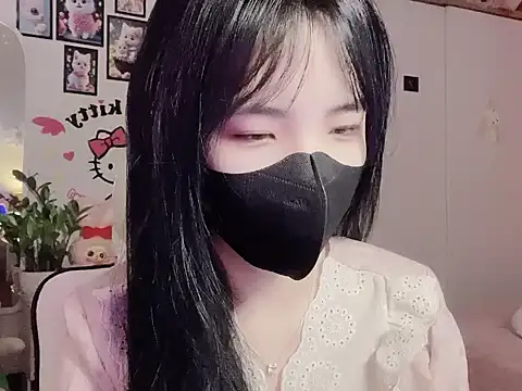 Snapshot of keelinnn19 chatting on 11.19.25 keelinnn19 online show from 11.19.25