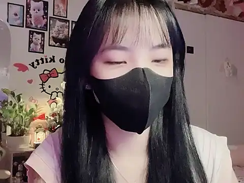 Snapshot of keelinnn19 chatting on 12.04.25 keelinnn19 online show from 12.04.25