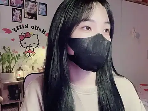 keelinnn19 online show from 12.22.25