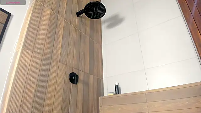 Snapshot of nicktorn chatting on 02.13.26 nicktorn online show from 02.13.26