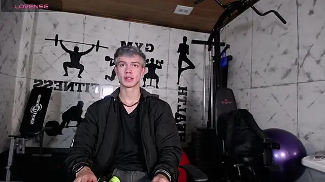 Snapshot of nicktorn chatting on 02.27.26 nicktorn online show from 02.27.26