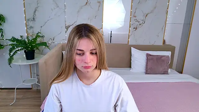 SweetyLicky online show from 05.10.26
