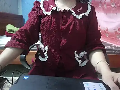 Snapshot of Xue_weng chatting on 04.22.26 Xue weng online show from 04.22.26