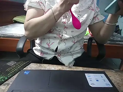 Snapshot of Xue_weng chatting on 05.08.26 Xue weng online show from 05.08.26