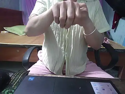 Snapshot of Xue_weng chatting on 05.30.26 Xue weng online show from 05.30.26