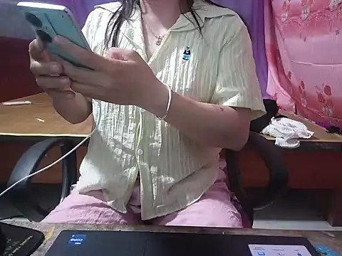 Snapshot of Xue_weng chatting on 05.31.26 Xue weng online show from 05.31.26