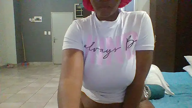 CouplesX96xx online show from 04.01.26