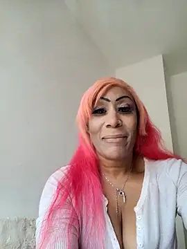 Snapshot of iamlalamilano chatting on 03.18.26 iamlalamilano online show from 03.18.26