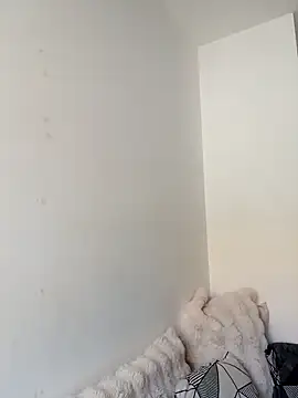 Snapshot of iamlalamilano chatting on 03.26.26 iamlalamilano online show from 03.26.26