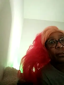 Snapshot of iamlalamilano chatting on 04.14.26 iamlalamilano online show from 04.14.26