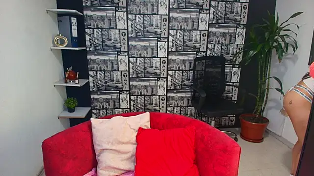 DanielaMonroe online show from 05.15.26