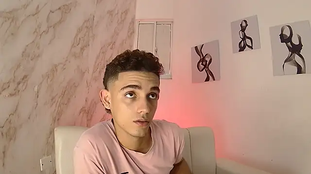 Snapshot of nathan_shimmer chatting on 04.08.26 nathan shimmer online show from 04.08.26