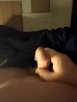 Snapshot of Tupfen chatting on 11.28.25 Tupfen online show from 11.28.25