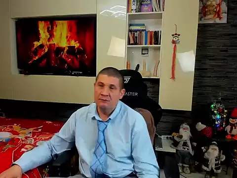 Snapshot of SpartacusDaddy48 chatting on 01.17.26 SpartacusDaddy48 online show from 01.17.26