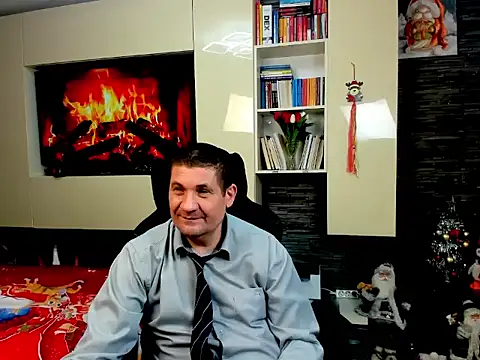 Snapshot of SpartacusDaddy48 chatting on 01.31.26 SpartacusDaddy48 online show from 01.31.26