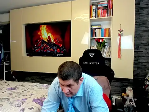 Snapshot of SpartacusDaddy48 chatting on 02.07.26 SpartacusDaddy48 online show from 02.07.26