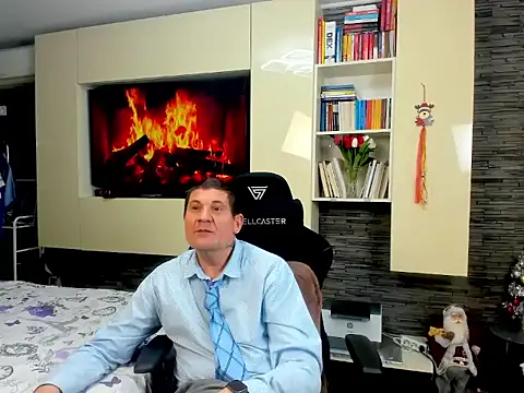 Snapshot of SpartacusDaddy48 chatting on 02.08.26 SpartacusDaddy48 online show from 02.08.26