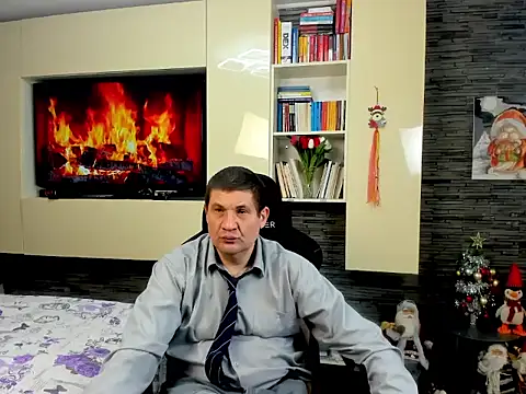 Snapshot of SpartacusDaddy48 chatting on 02.14.26 SpartacusDaddy48 online show from 02.14.26