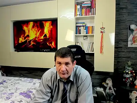 Snapshot of SpartacusDaddy48 chatting on 02.15.26 SpartacusDaddy48 online show from 02.15.26