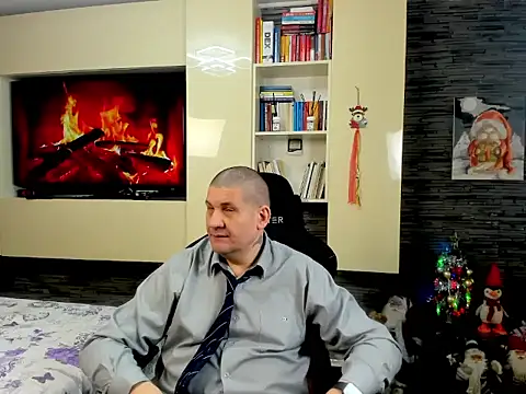 Snapshot of SpartacusDaddy48 chatting on 02.20.26 SpartacusDaddy48 online show from 02.20.26