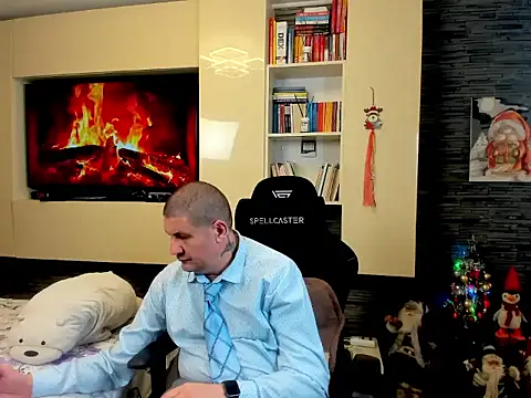 Snapshot of SpartacusDaddy48 chatting on 02.24.26 SpartacusDaddy48 online show from 02.24.26