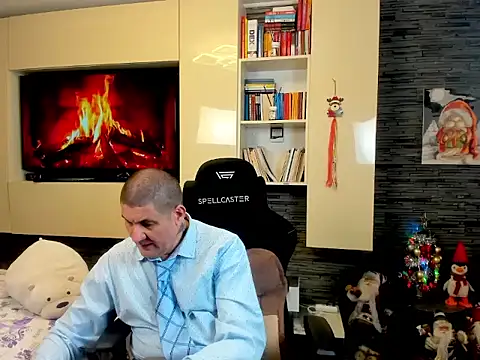 Snapshot of SpartacusDaddy48 chatting on 02.24.26 SpartacusDaddy48 online show from 02.24.26