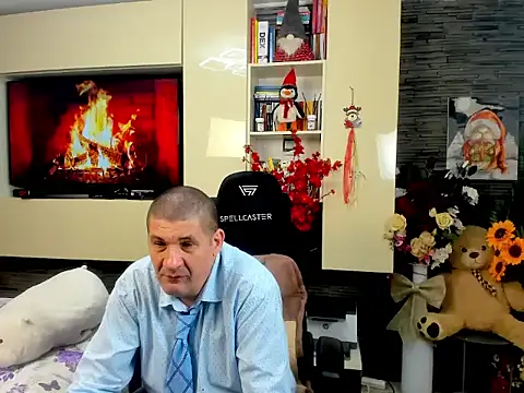 Snapshot of SpartacusDaddy48 chatting on 02.25.26 SpartacusDaddy48 online show from 02.25.26