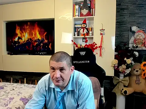 Snapshot of SpartacusDaddy48 chatting on 02.26.26 SpartacusDaddy48 online show from 02.26.26