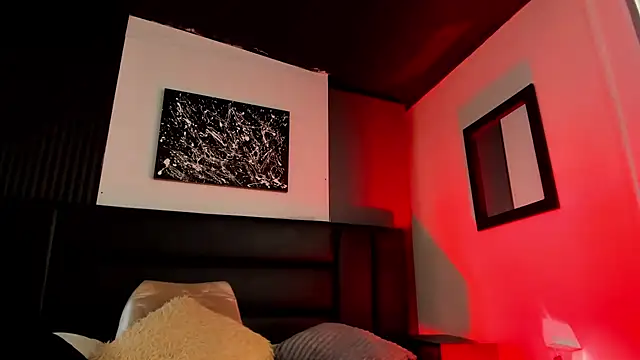 Snapshot of Maximo_Wolff chatting on 09.29.25 Maximo Wolff online show from 09.29.25