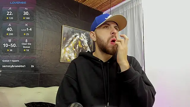 Snapshot of Maximo_Wolff chatting on 11.06.25 Maximo Wolff online show from 11.06.25