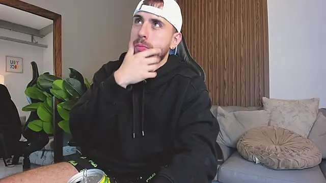 Maximo Wolff online show from 03.20.26