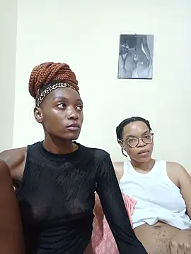 Snapshot of Miss-Hennessy chatting on 05.19.26 Miss-Hennessy online show from 05.19.26