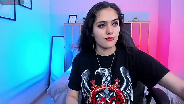 Snapshot of Azurra_amatto2 chatting on 11.14.25 Azurra amatto2 online show from 11.14.25