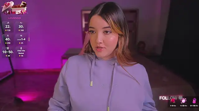 lunaarose online show from 10.09.25