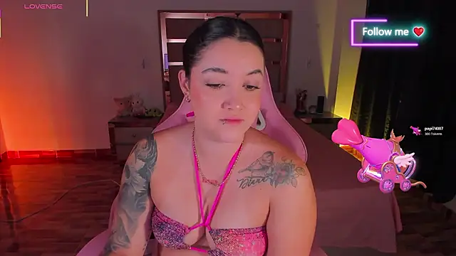 lunaarose online show from 02.10.26