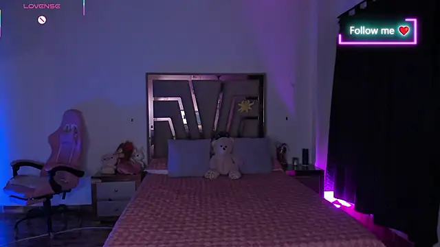 lunaarose online show from 02.28.26