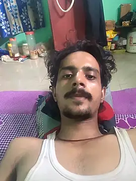 Snapshot of Sushant001 chatting on 10.10.25 Sushant001 online show from 10.10.25