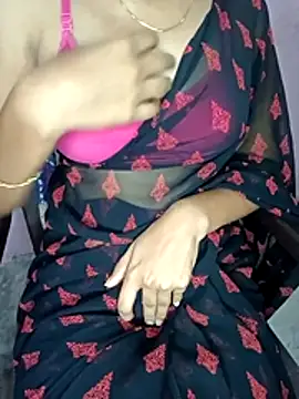 Snapshot of Nidhi_lovely chatting on 04.04.26 Nidhi lovely online show from 04.04.26