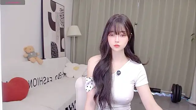 Snapshot of uikyy1 chatting on 05.18.26 uikyy1 online show from 05.18.26