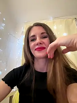 LucieMack online show from 12.14.25