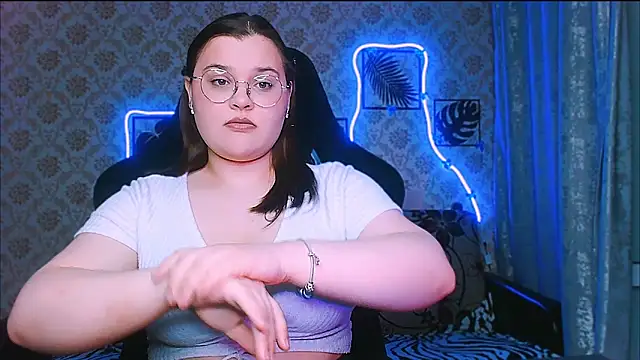 InLoveWithLife26 online show from 03.22.26